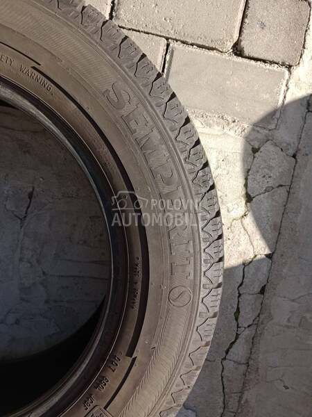 Semperit 215/65 R16 Zimska