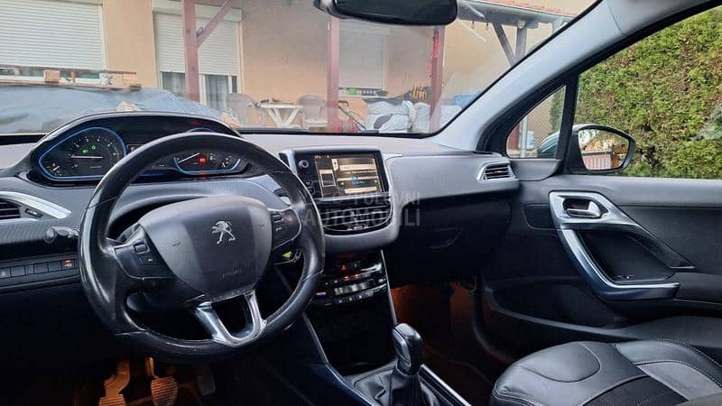 Peugeot 2008 VTI ALLURE CH