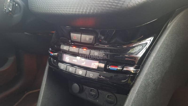 Peugeot 2008 VTI ALLURE CH