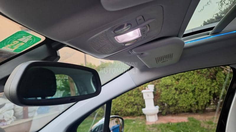 Peugeot 2008 VTI ALLURE CH