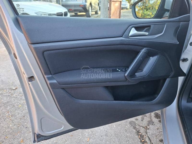 Peugeot 308 1.2B,N000V