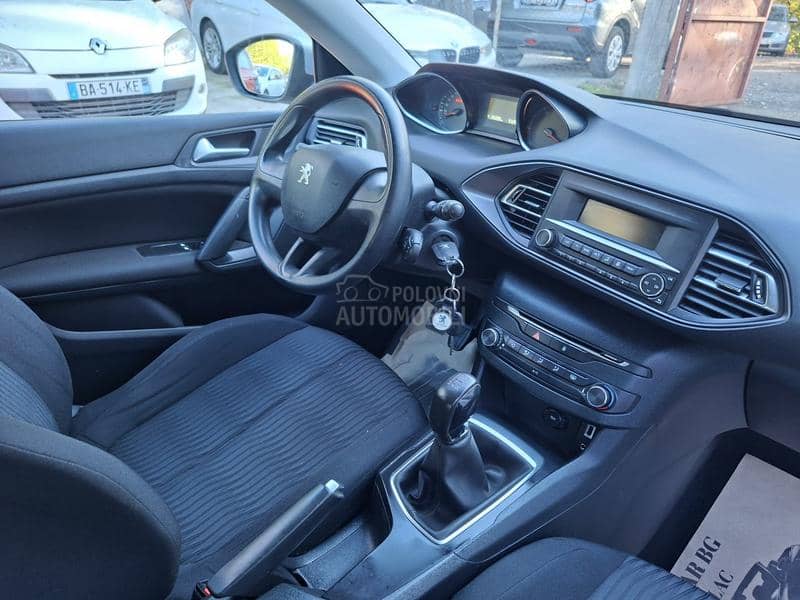 Peugeot 308 1.2B,N000V