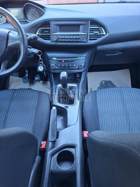 Peugeot 308 1.2B,N000V