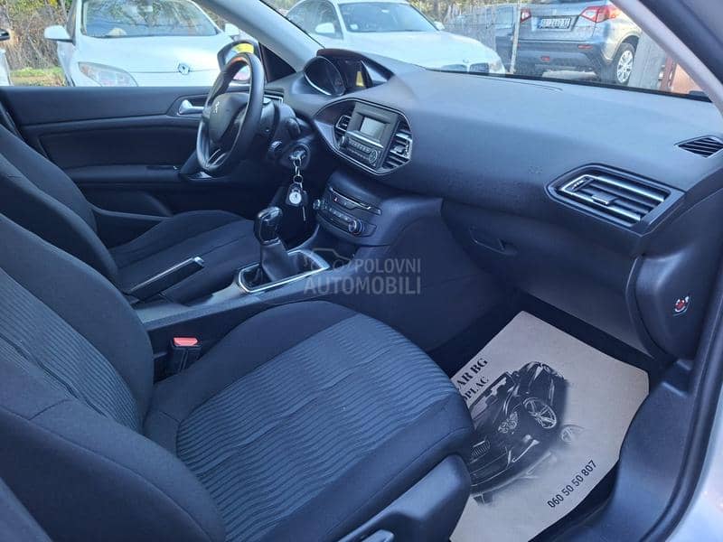 Peugeot 308 1.2B,N000V