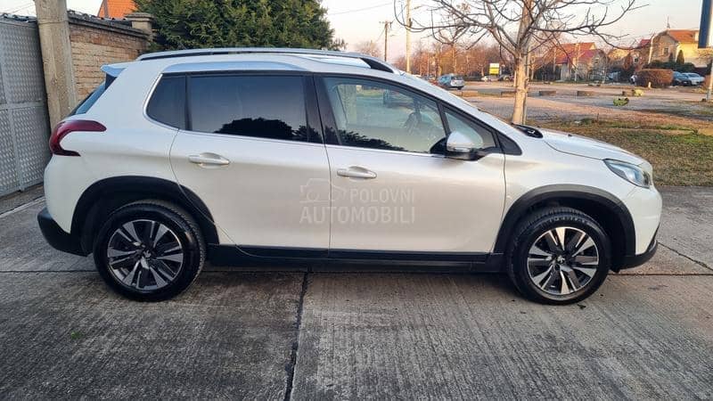 Peugeot 2008 ALLURE