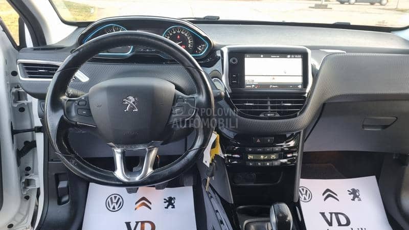Peugeot 2008 ALLURE