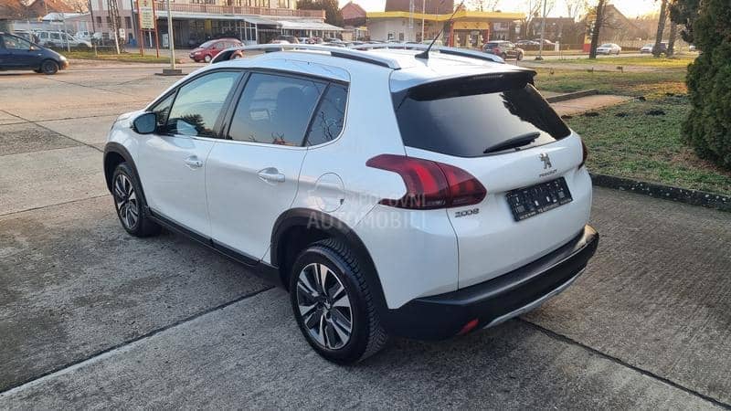Peugeot 2008 ALLURE