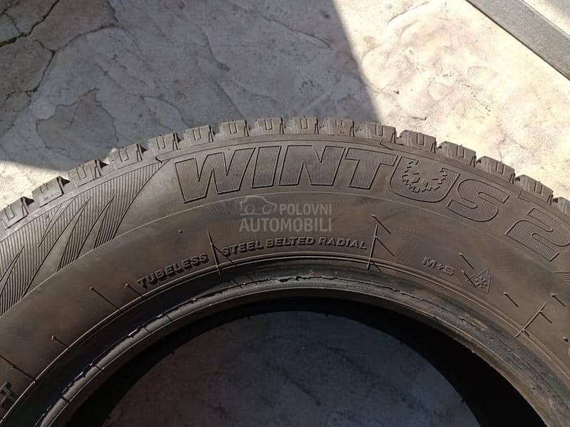 Lassa 215/65 R16 Zimska