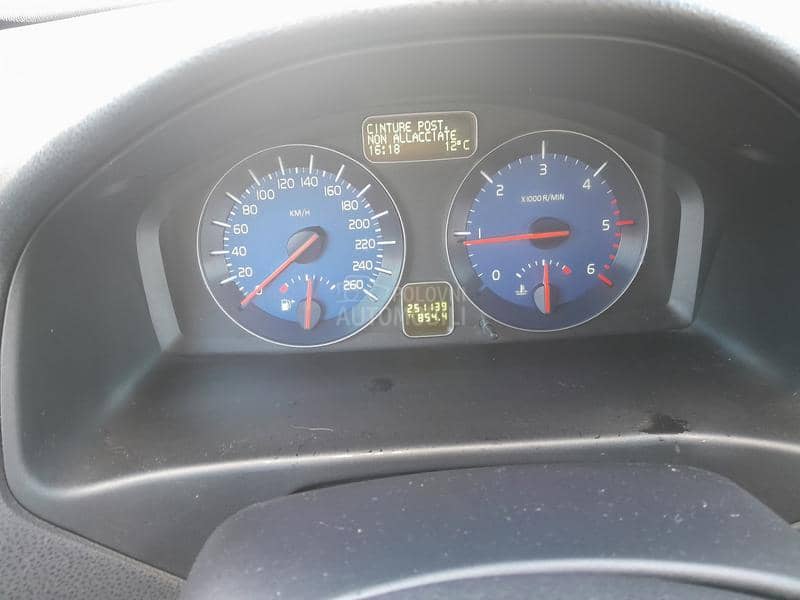 Volvo V50 1.6 R-design