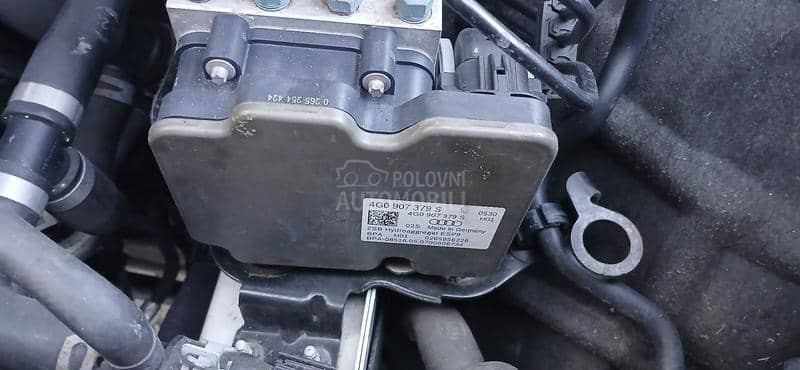 Audi A6 C7 Ultra 2017. god. -  kompletan auto u delovima