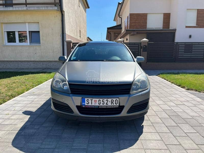 Opel Astra H 