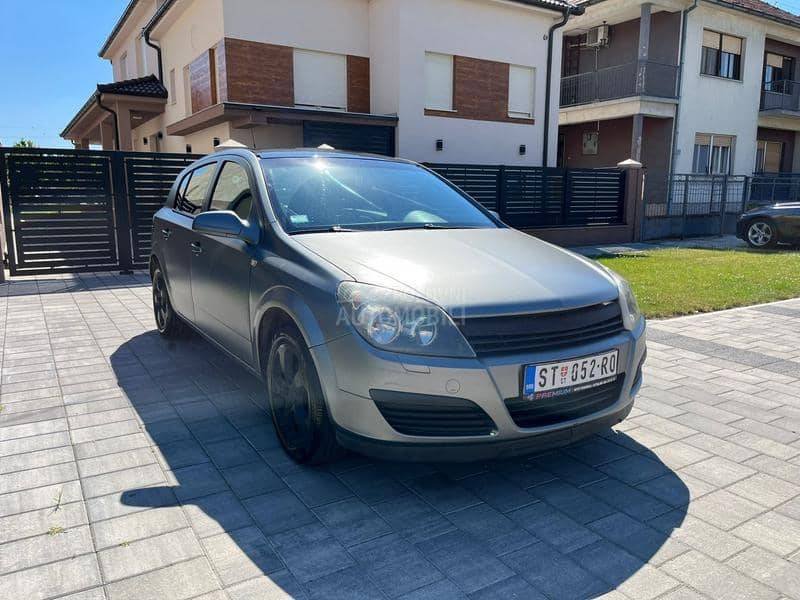 Opel Astra H 