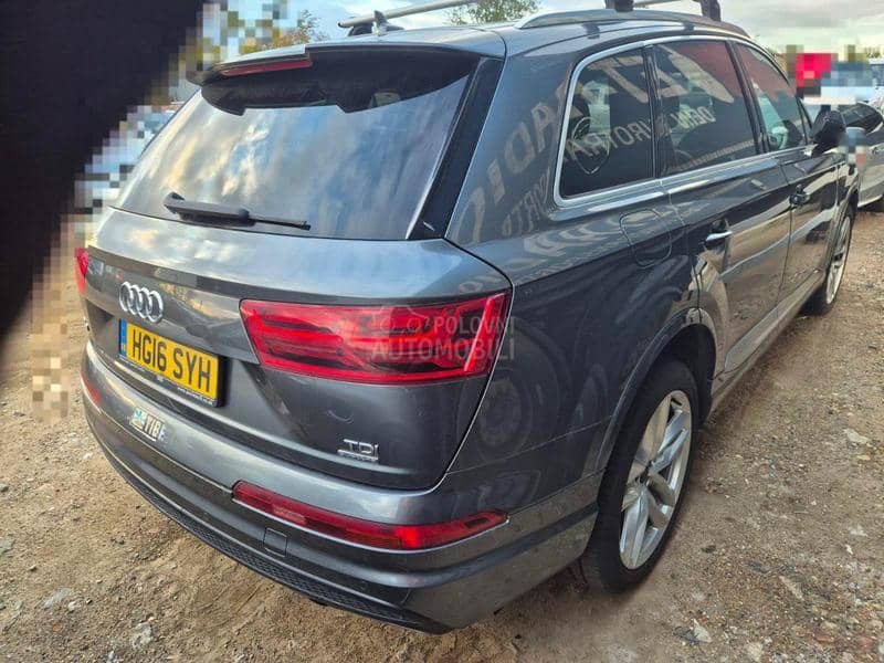 Audi Q7 -  kompletan auto u delovima