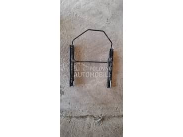 klizac suvozackog sedista 3v za Peugeot 207