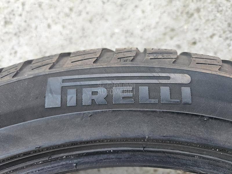 Pirelli 245/45 R20 Zimska
