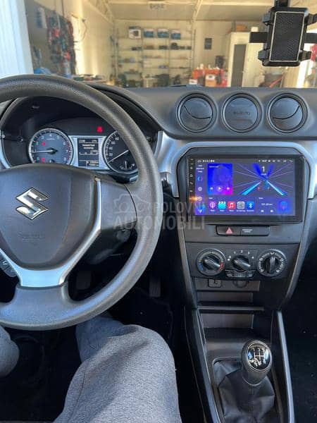 Multimedija Android Carplay