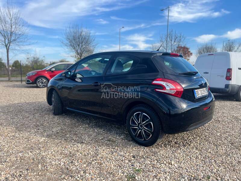 Peugeot 208 1.0 v.serv