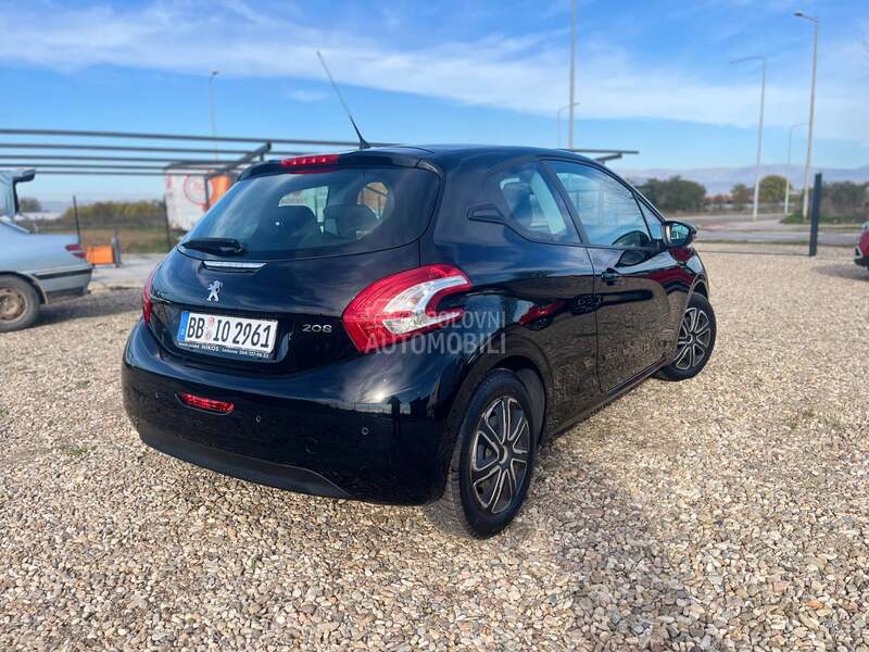 Peugeot 208 1.0 v.serv