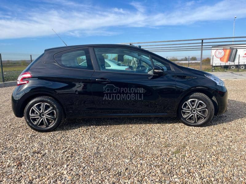 Peugeot 208 1.0 v.serv