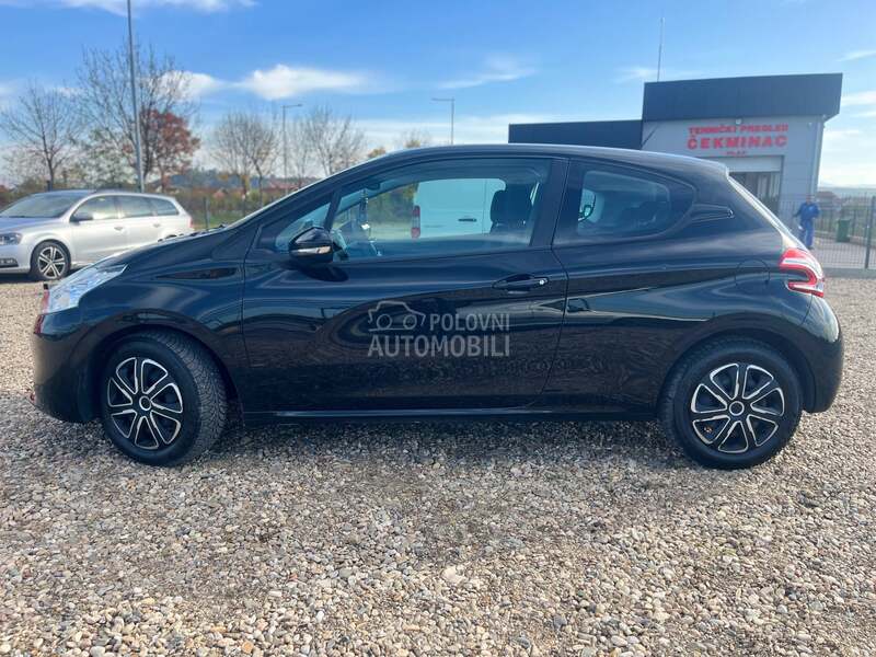 Peugeot 208 1.0 v.serv