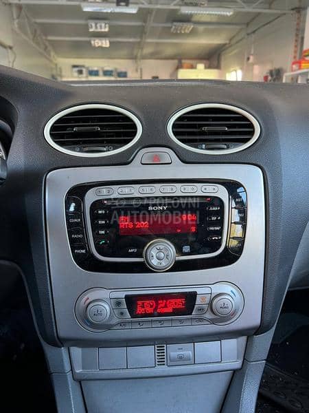 Multimedija Carplay Android