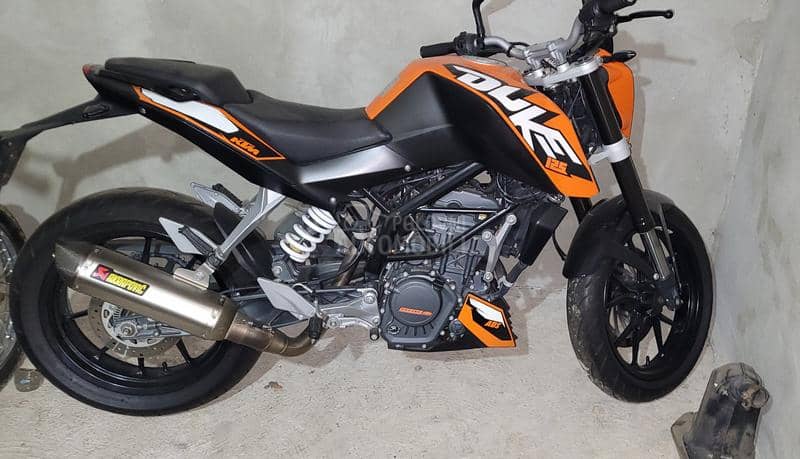 KTM Duke 125 ABS Akrapovič