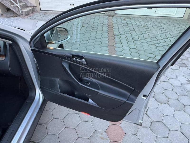 Volkswagen Passat B6 Highline/DSG/CH