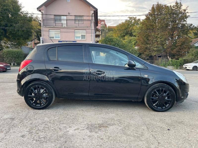 Opel Corsa D 1.2 TNG