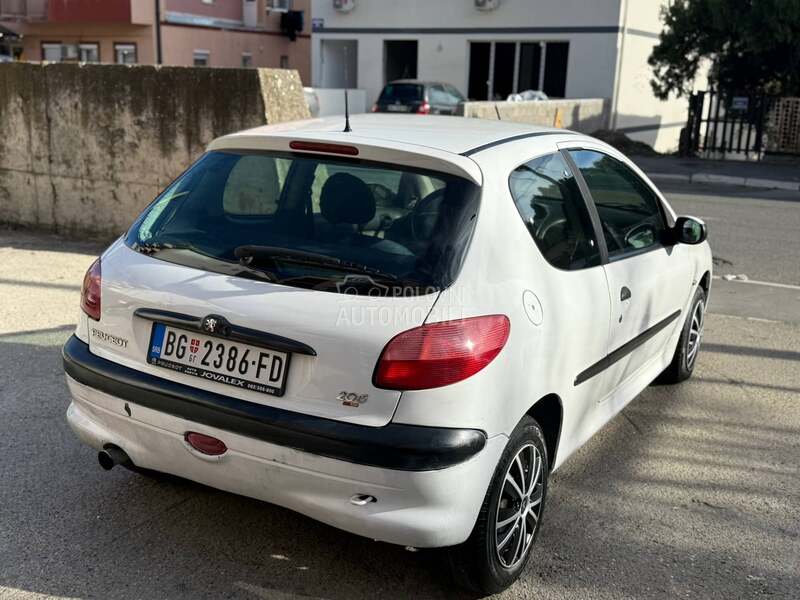 Peugeot 206 