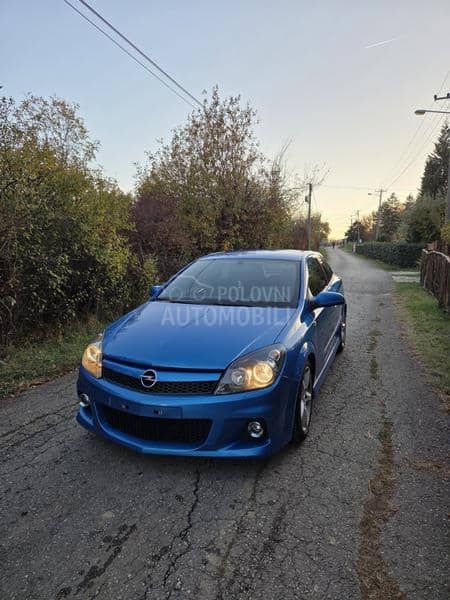 Opel Astra H OPC