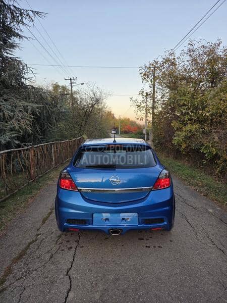 Opel Astra H OPC