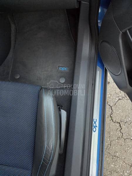 Opel Astra H OPC
