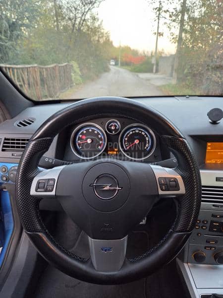 Opel Astra H OPC