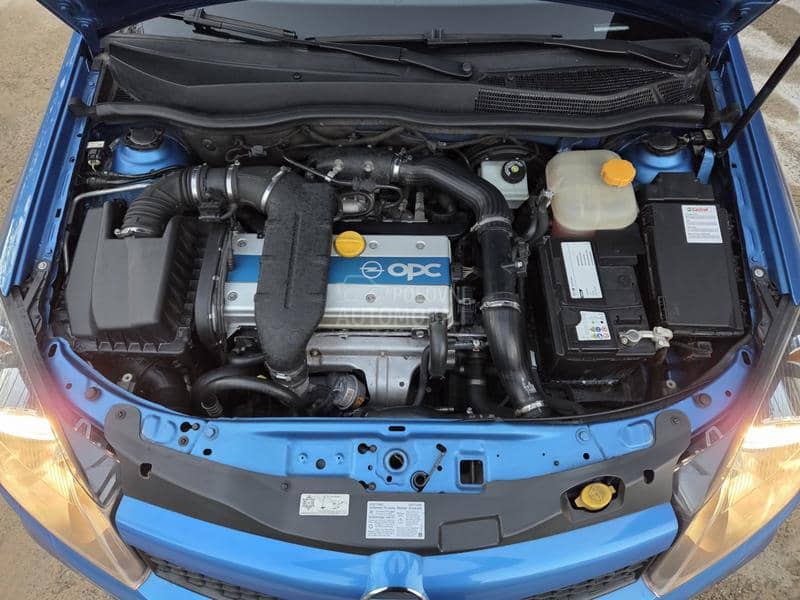 Opel Astra H OPC