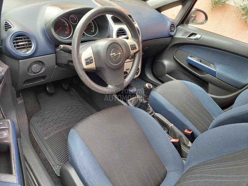 Opel Corsa D 1.4 16v 66k.w NOV