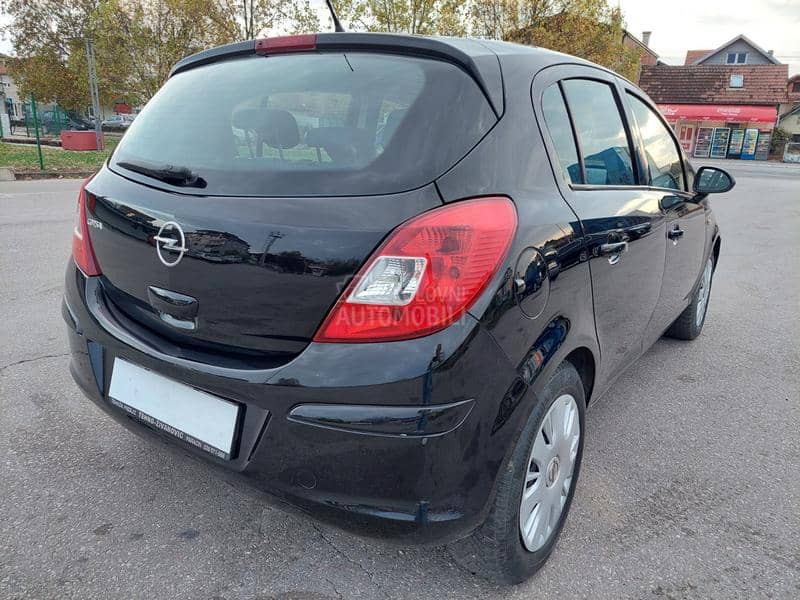 Opel Corsa D 1.4 16v 66k.w NOV