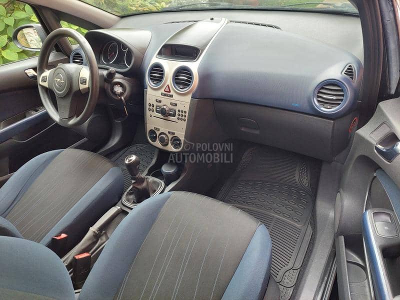 Opel Corsa D 1.4 16v 66k.w NOV