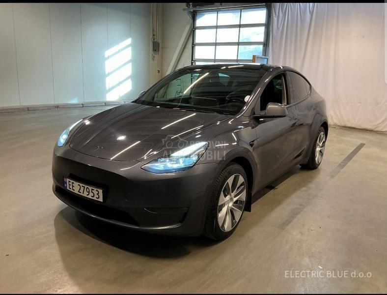 Tesla Model Y LongRangeDualmotor