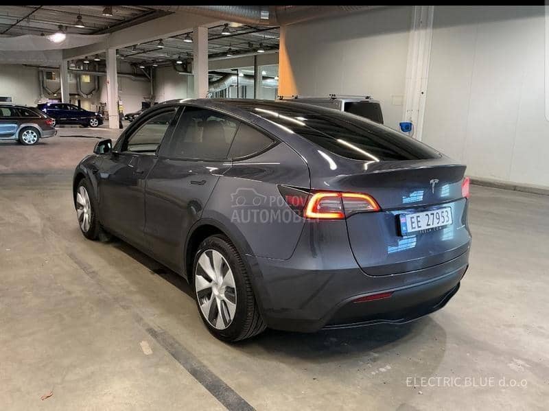 Tesla Model Y LongRangeDualmotor