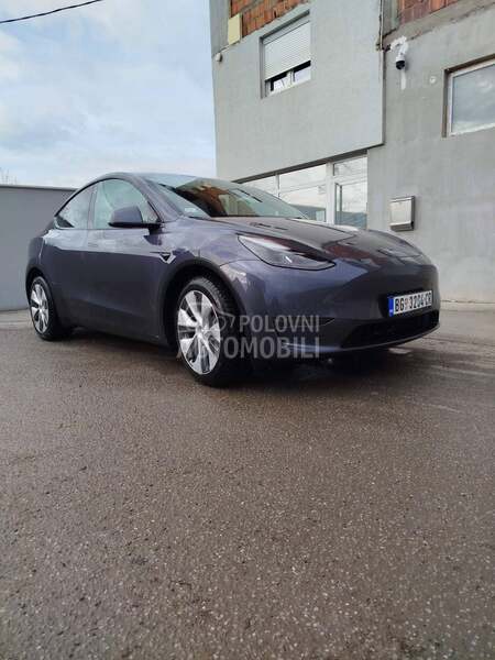 Tesla Model Y LongRangeDualmotor