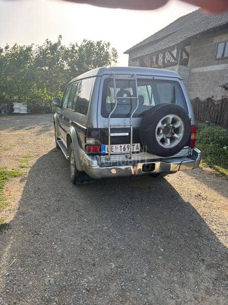 Mitsubishi Pajero 
