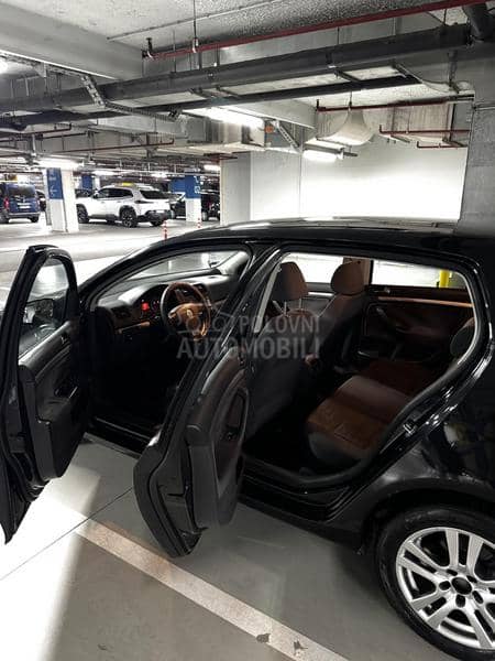 Volkswagen Golf 5 1.4 TSI