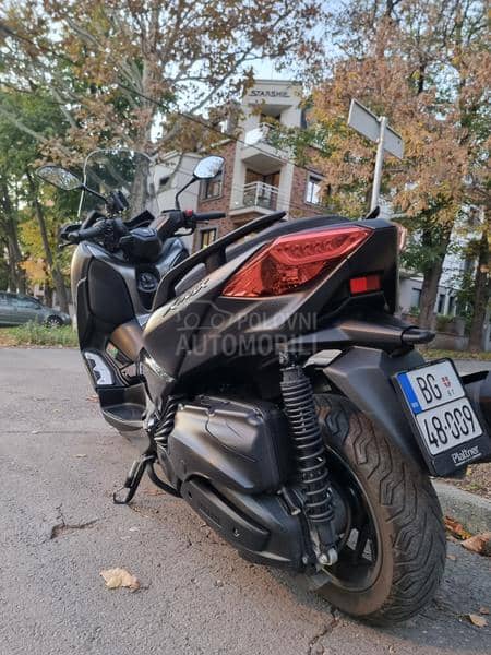 Yamaha XMAX