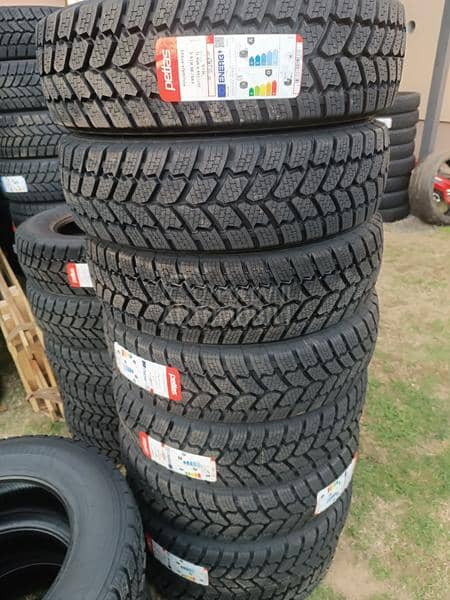 Petlas 195/75 R16 Zimska