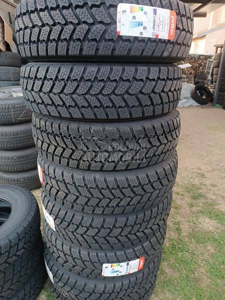 Petlas 195/75 R16 Zimska