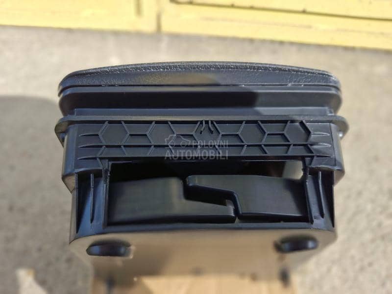 DRZAC ZA CASE ZA GOLF 6