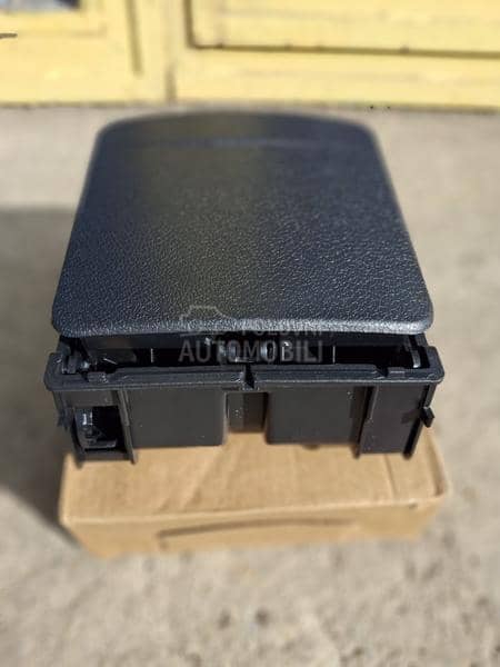 DRZAC ZA CASE ZA GOLF 6