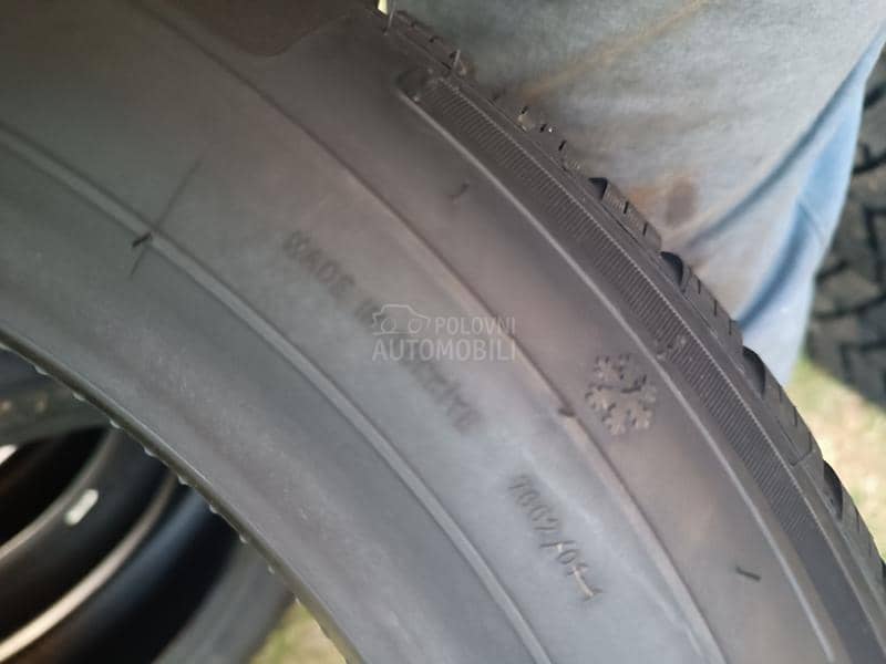 Starmaxx 185/60 R15 Zimska