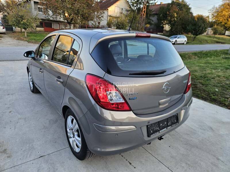Opel Corsa D 1.3 CDTI COSMO ECO