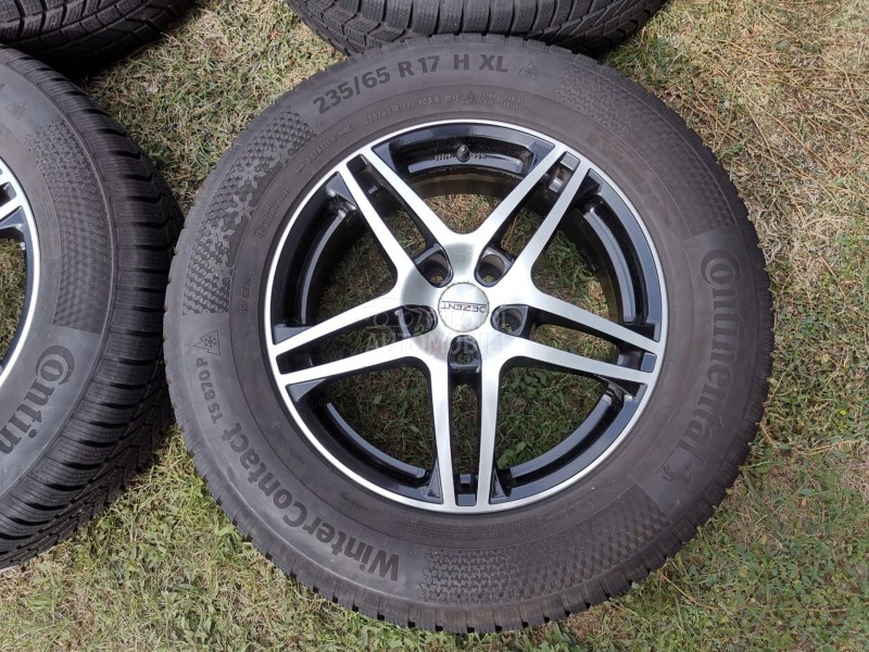 Continental 235/65 R17 Zimska